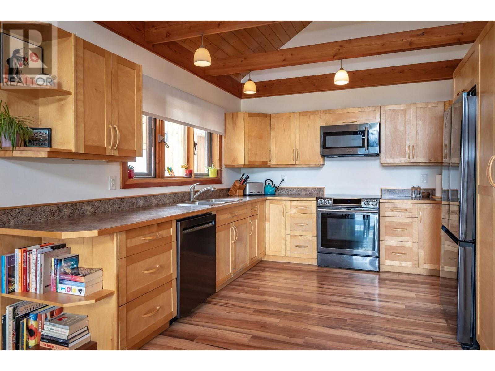 296 Full Moon Road, Rosebery, British Columbia  V0G 1S1 - Photo 20 - 10336315
