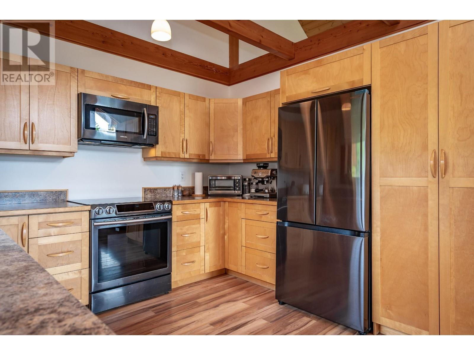 296 Full Moon Road, Rosebery, British Columbia  V0G 1S1 - Photo 21 - 10336315