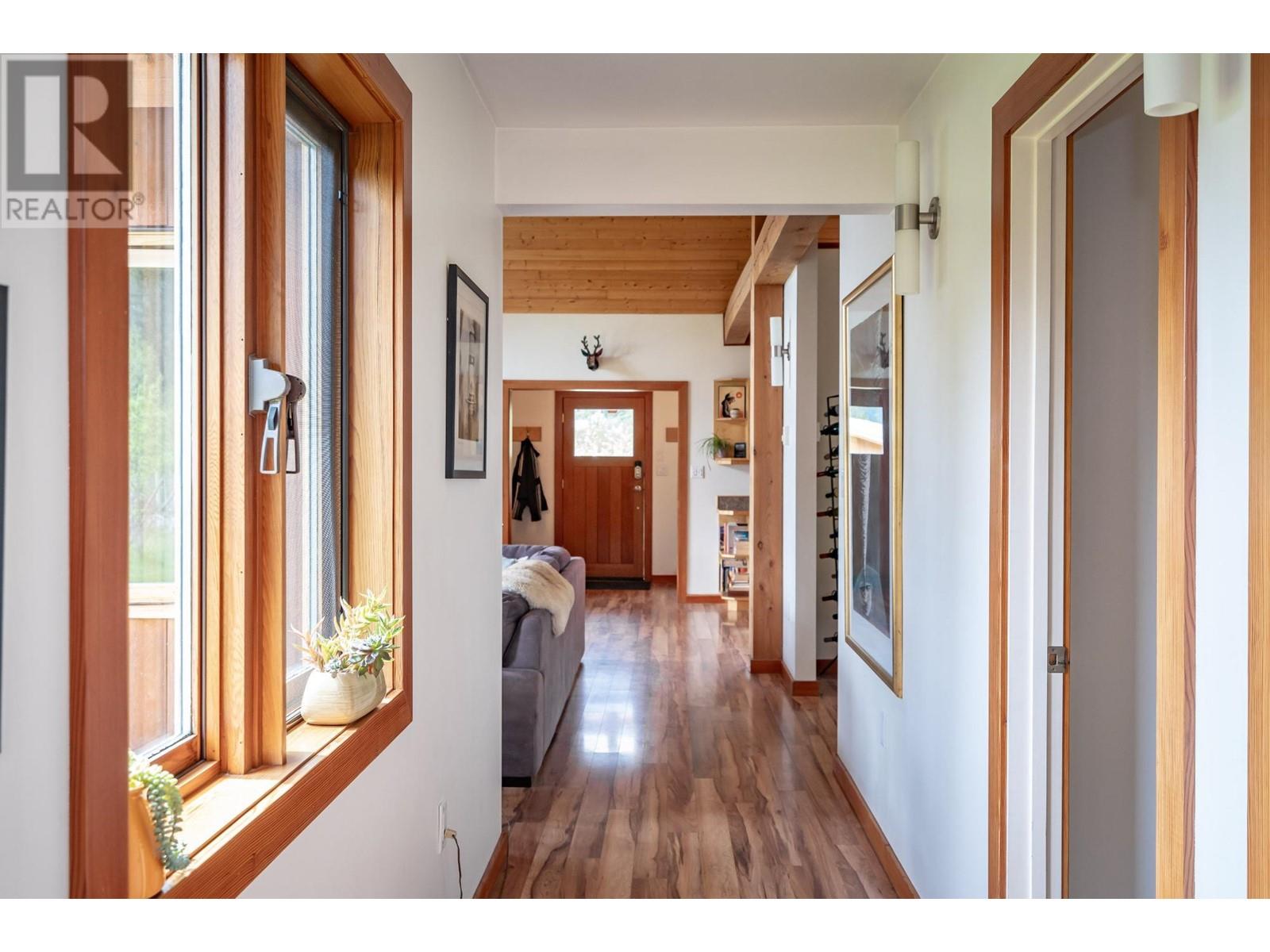 296 Full Moon Road, Rosebery, British Columbia  V0G 1S1 - Photo 25 - 10336315