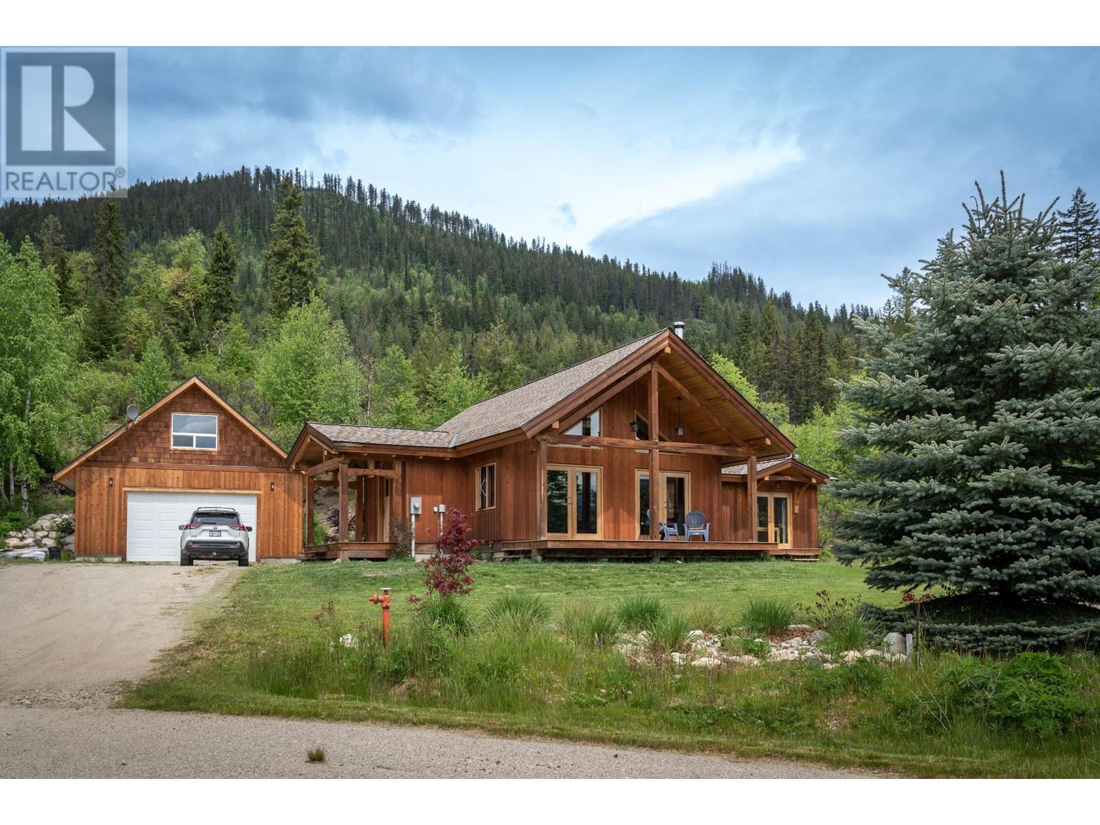 296 Full Moon Road, Rosebery, British Columbia  V0G 1S1 - Photo 3 - 10336315