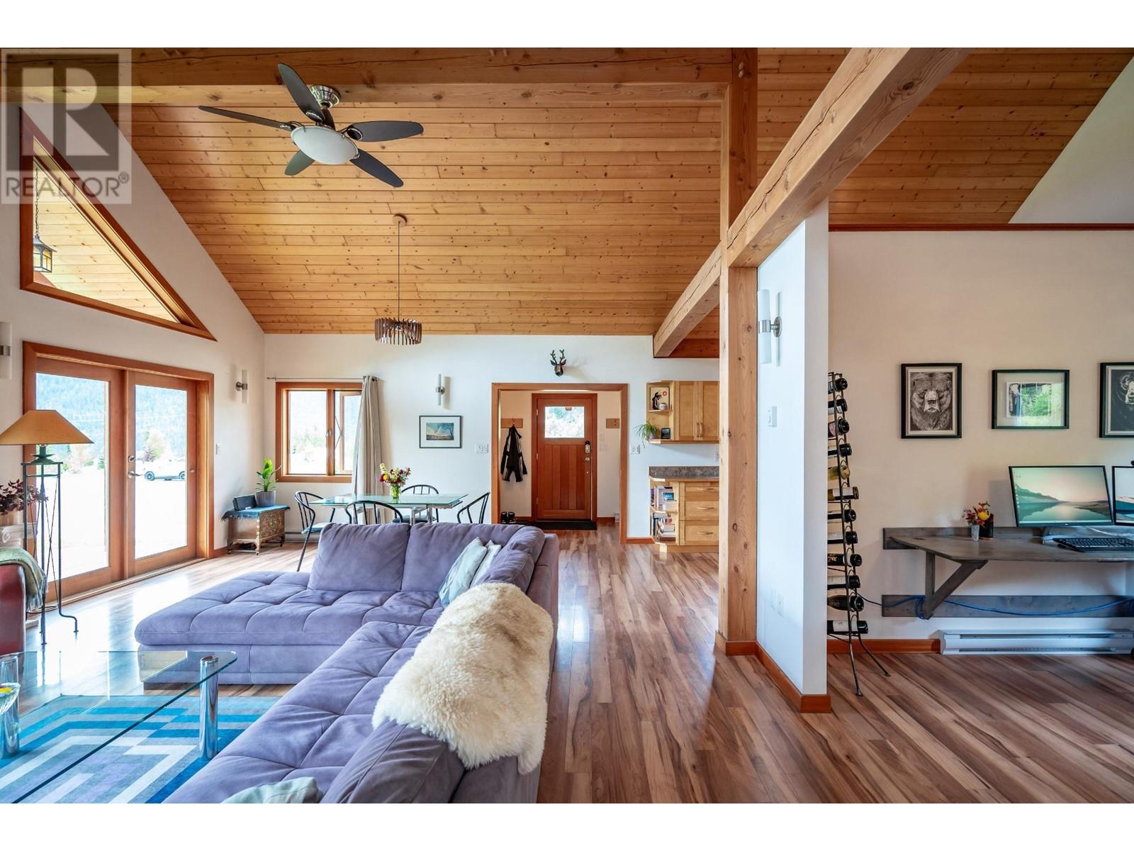 296 Full Moon Road, Rosebery, British Columbia  V0G 1S1 - Photo 31 - 10336315