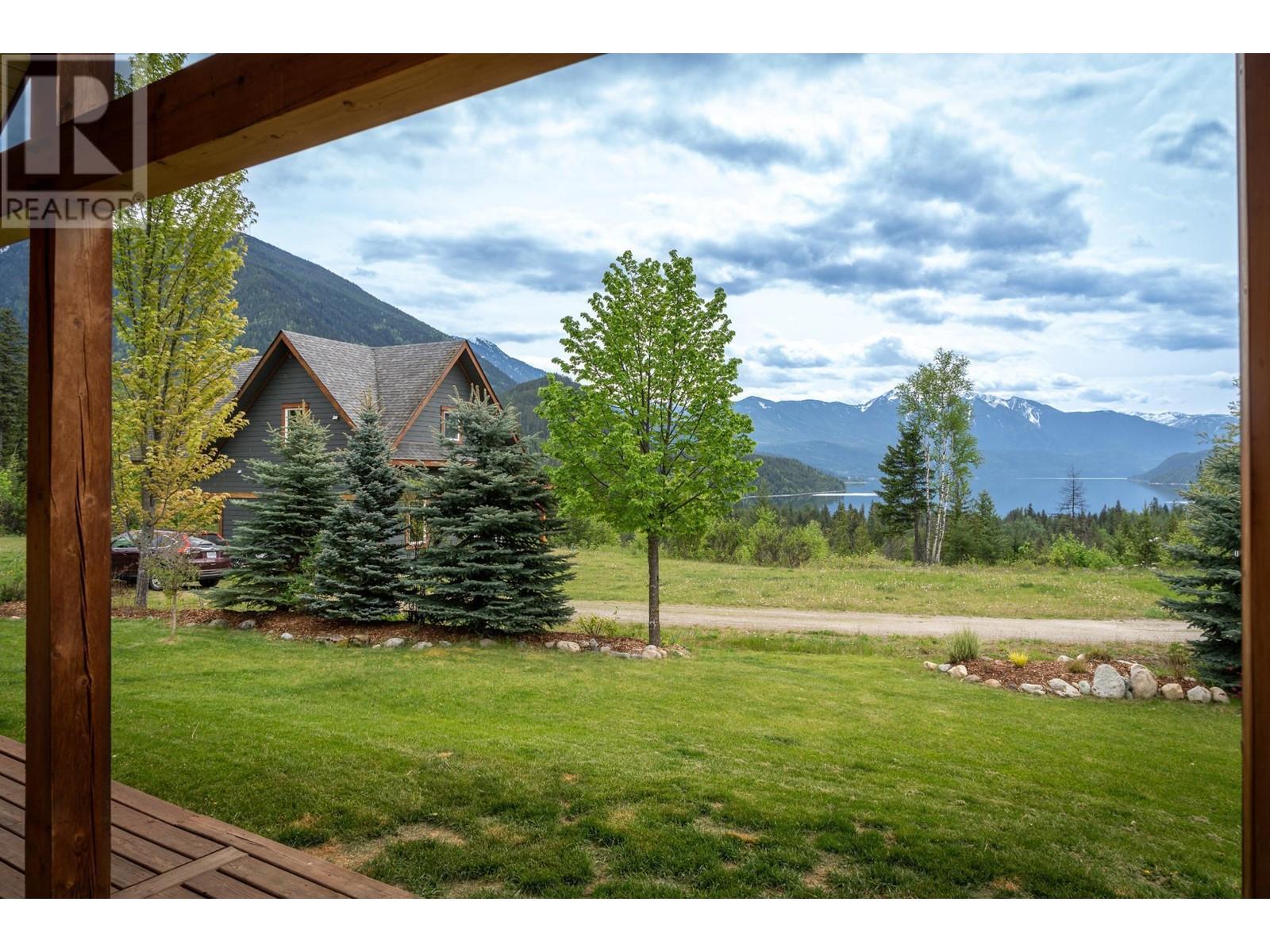 296 Full Moon Road, Rosebery, British Columbia  V0G 1S1 - Photo 8 - 10336315