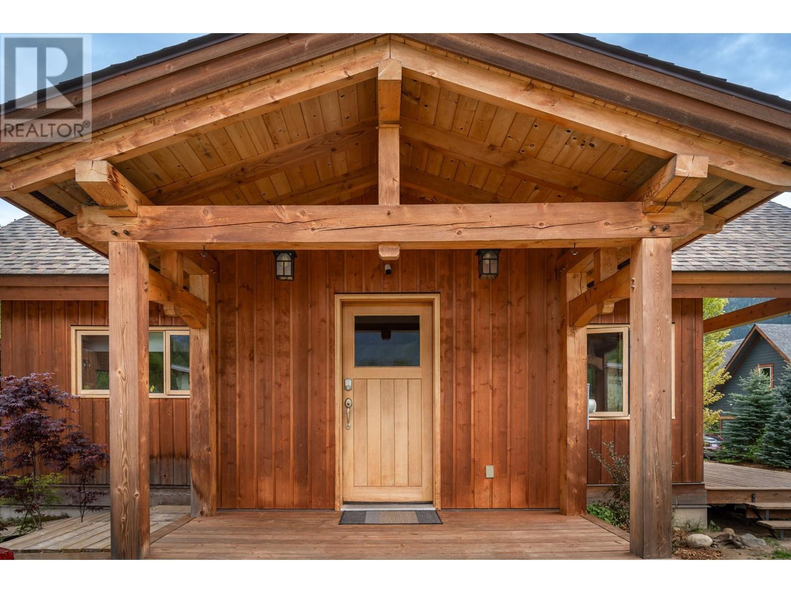 296 Full Moon Road, Rosebery, British Columbia  V0G 1S1 - Photo 9 - 10336315