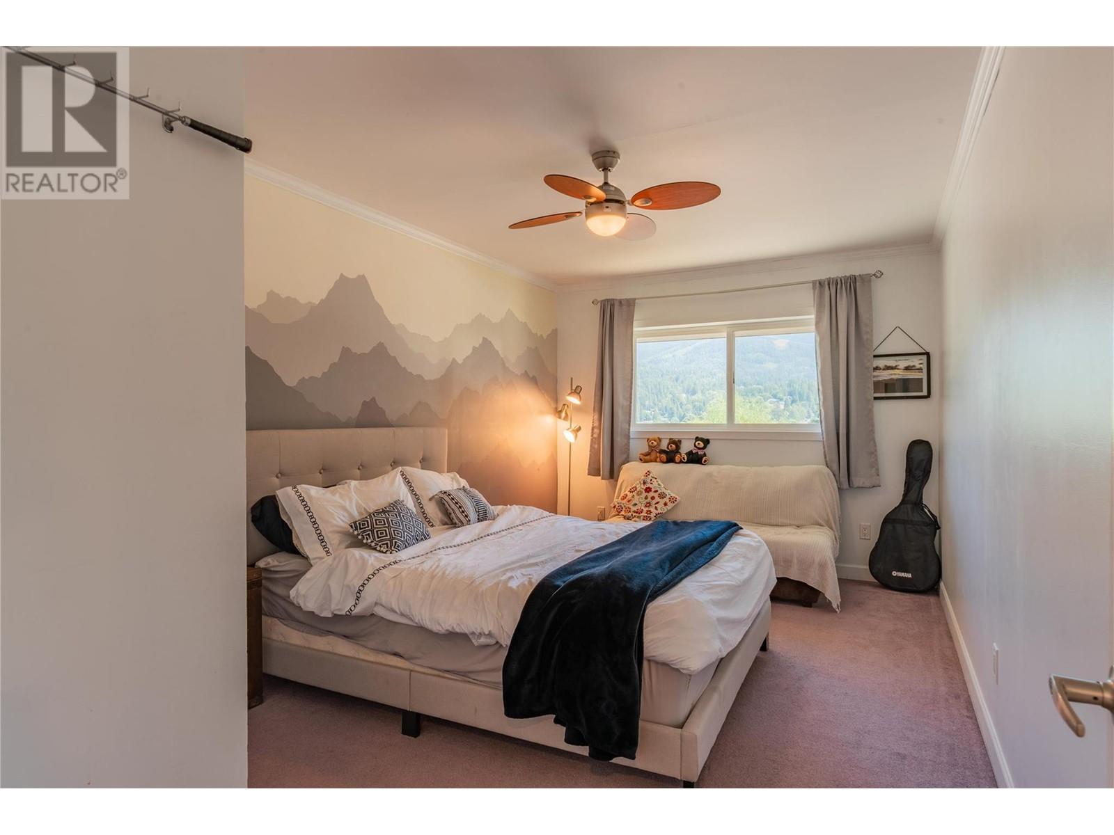 1845 Third Street, Fruitvale, British Columbia  V0G 1L0 - Photo 16 - 10337160