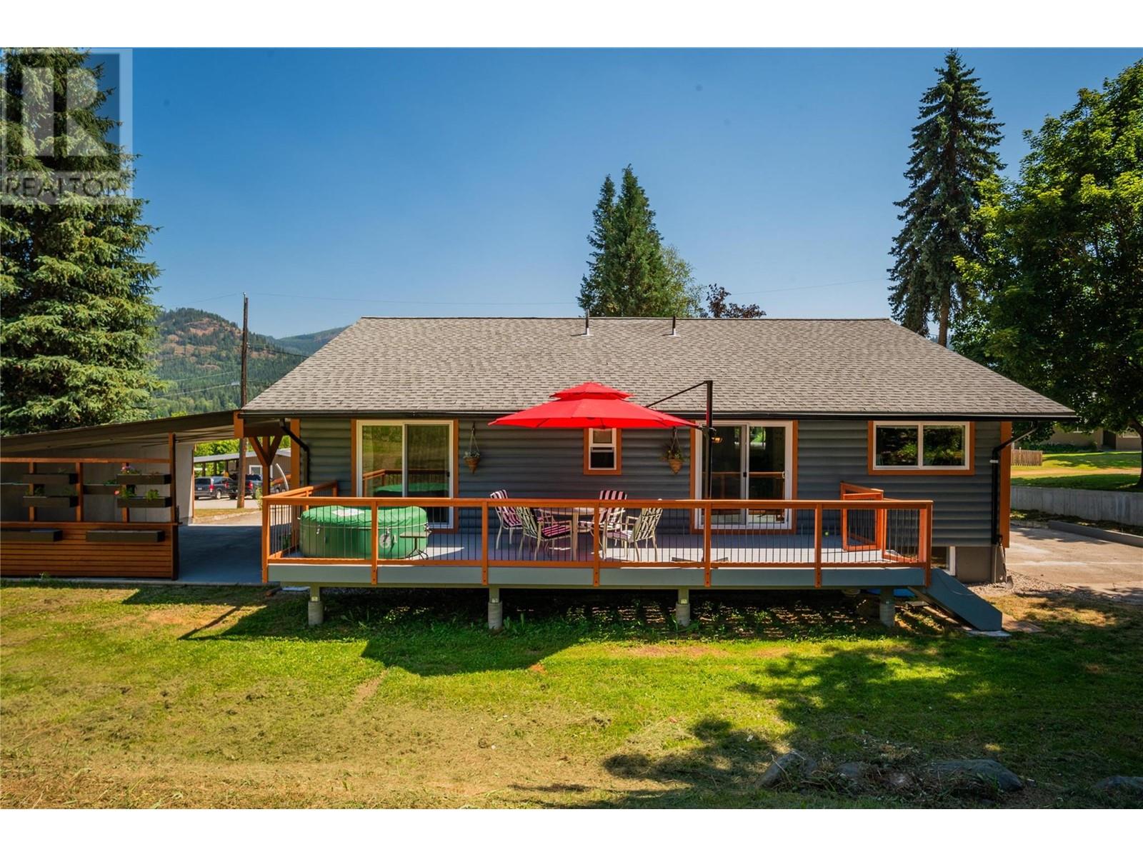 1845 Third Street, Fruitvale, British Columbia  V0G 1L0 - Photo 32 - 10337160