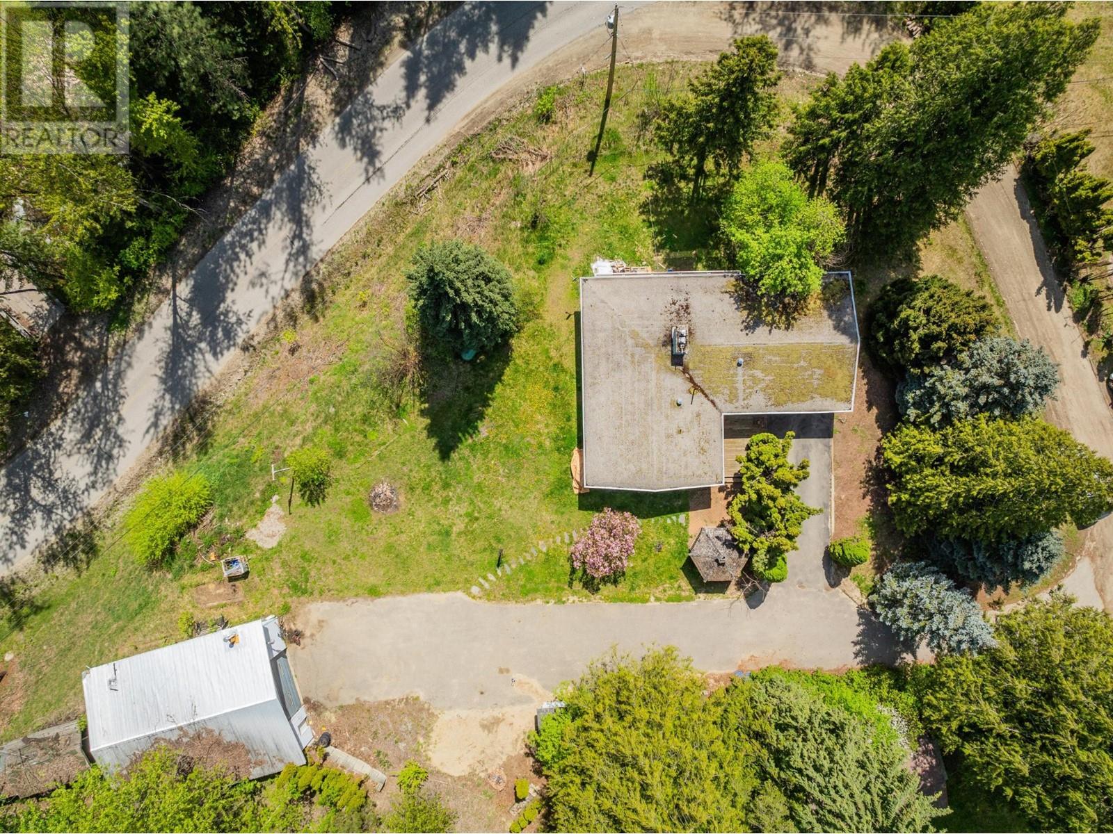 3650 Place Road, Crescent Valley, British Columbia  V0G 1H0 - Photo 10 - 10336813