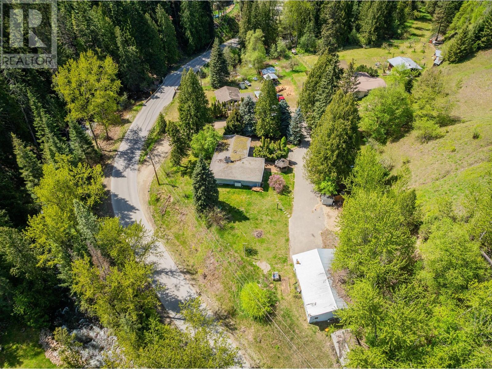 3650 Place Road, Crescent Valley, British Columbia  V0G 1H0 - Photo 11 - 10336813