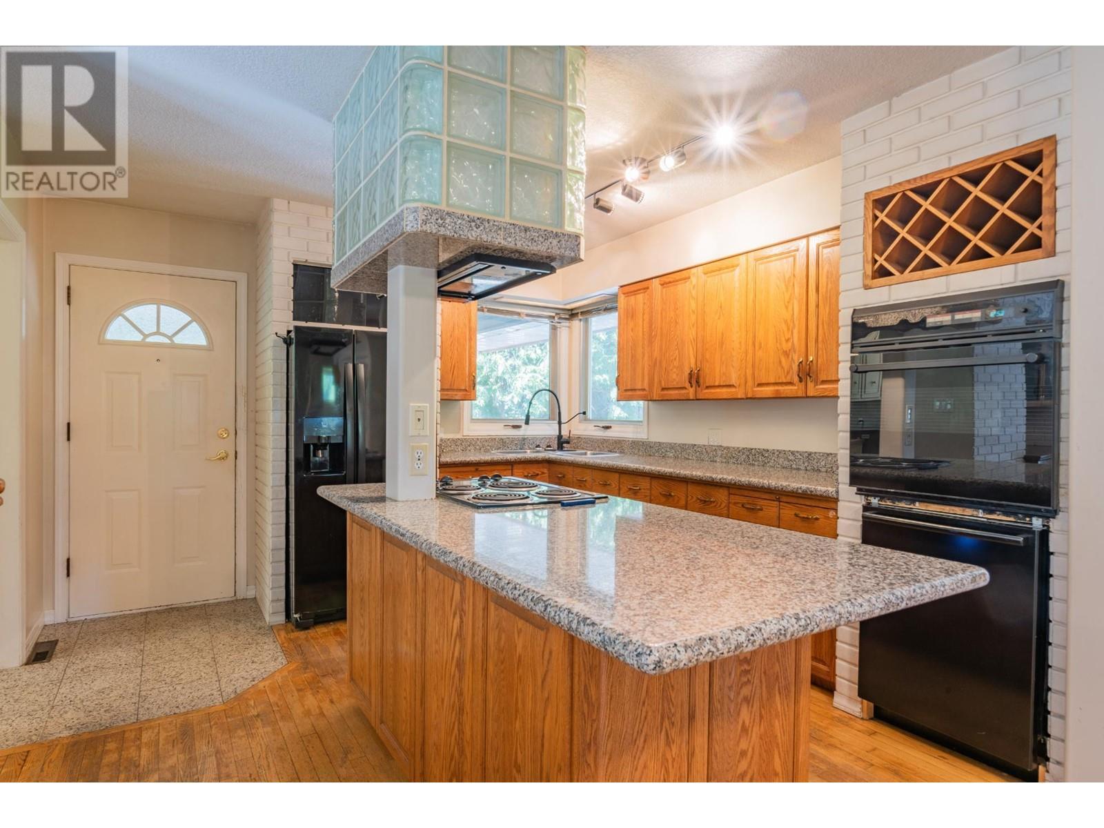 3650 Place Road, Crescent Valley, British Columbia  V0G 1H0 - Photo 18 - 10336813