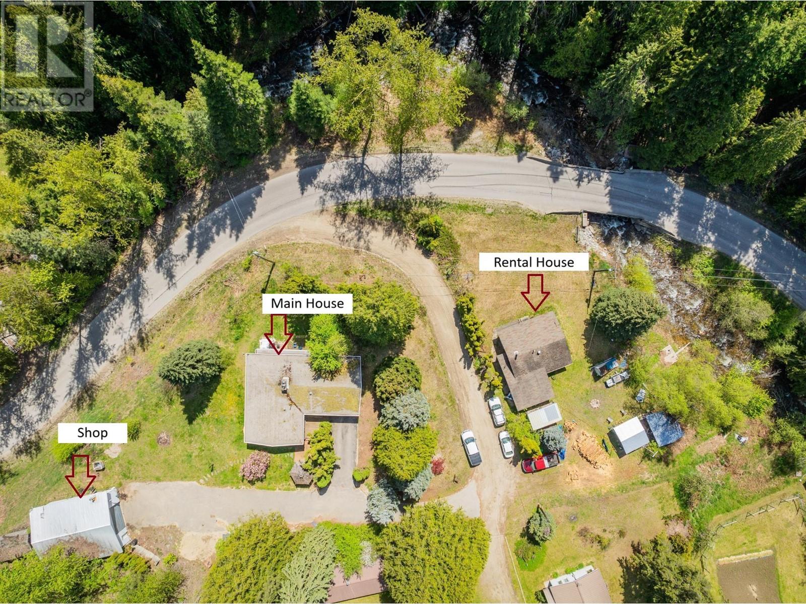 3650 Place Road, Crescent Valley, British Columbia  V0G 1H0 - Photo 2 - 10336813