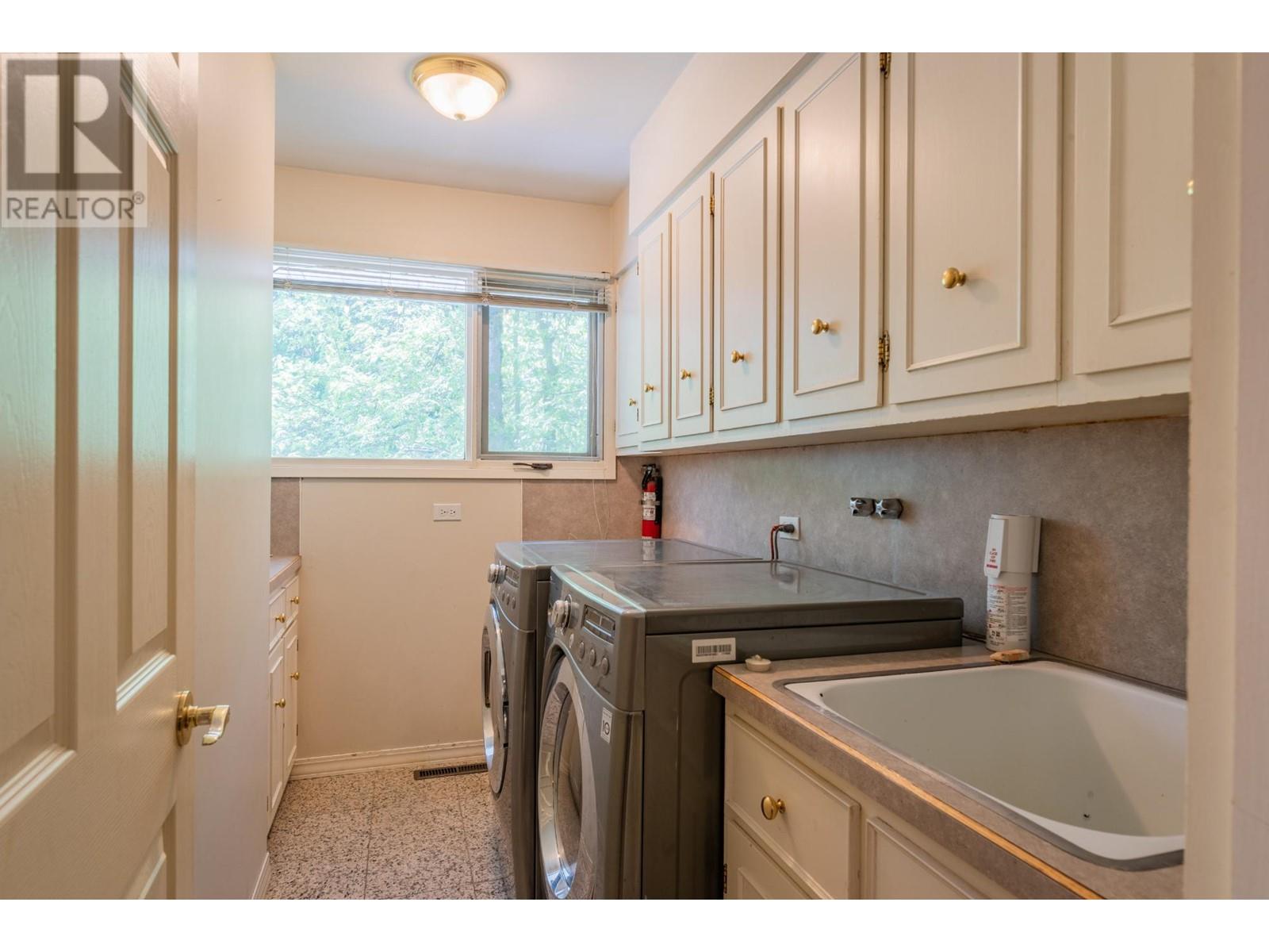 3650 Place Road, Crescent Valley, British Columbia  V0G 1H0 - Photo 36 - 10336813