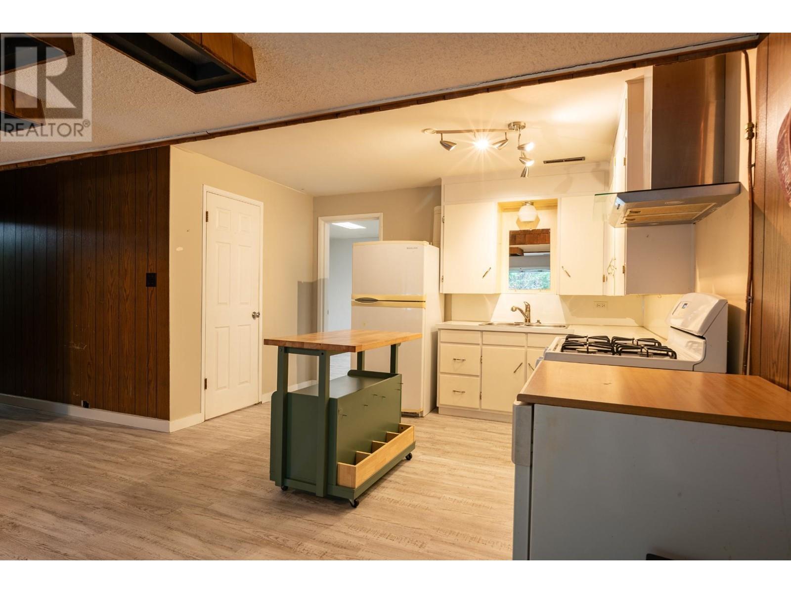 3650 Place Road, Crescent Valley, British Columbia  V0G 1H0 - Photo 40 - 10336813