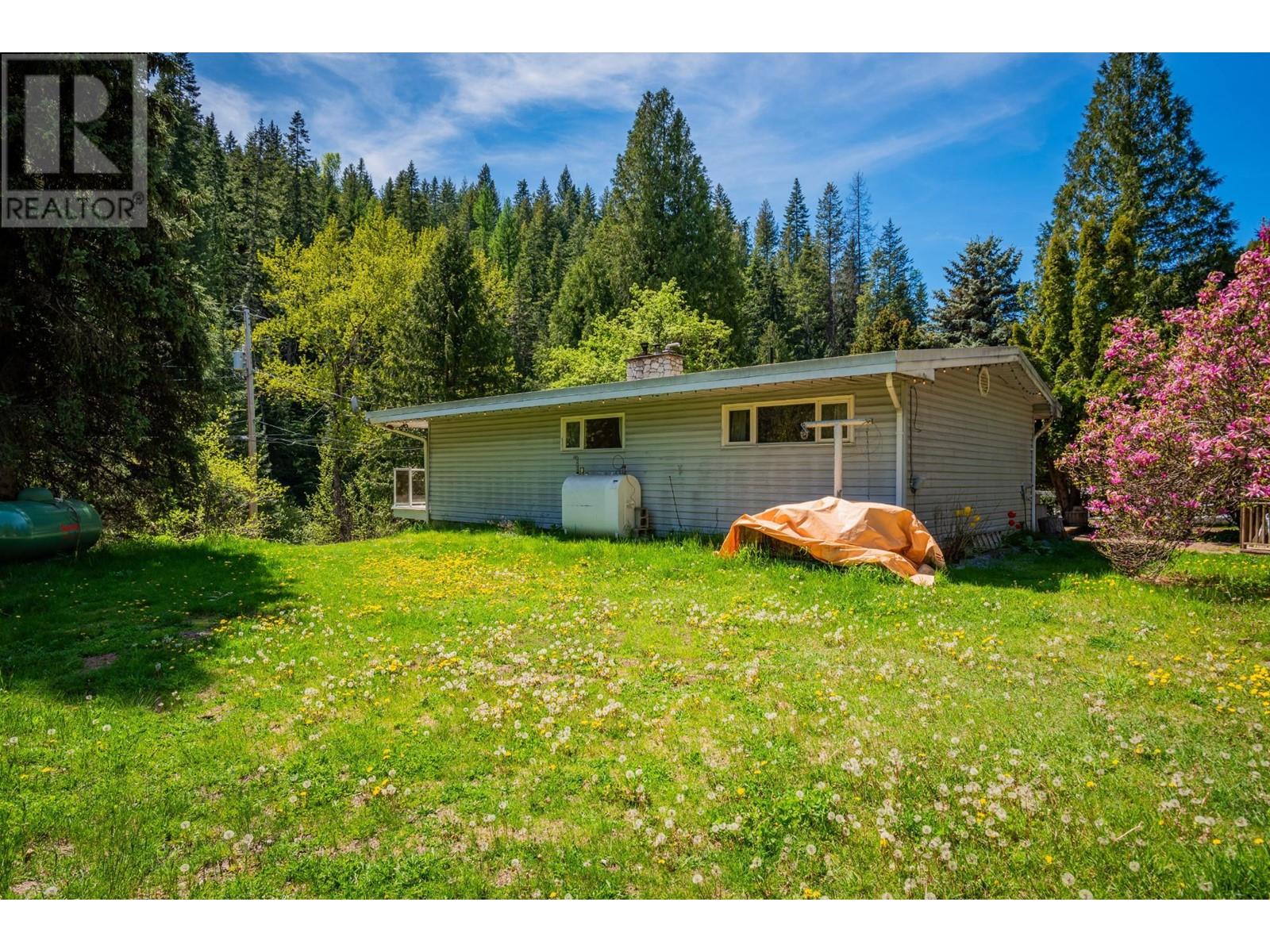 3650 Place Road, Crescent Valley, British Columbia  V0G 1H0 - Photo 59 - 10336813