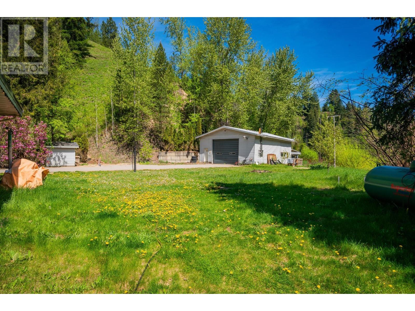 3650 Place Road, Crescent Valley, British Columbia  V0G 1H0 - Photo 60 - 10336813