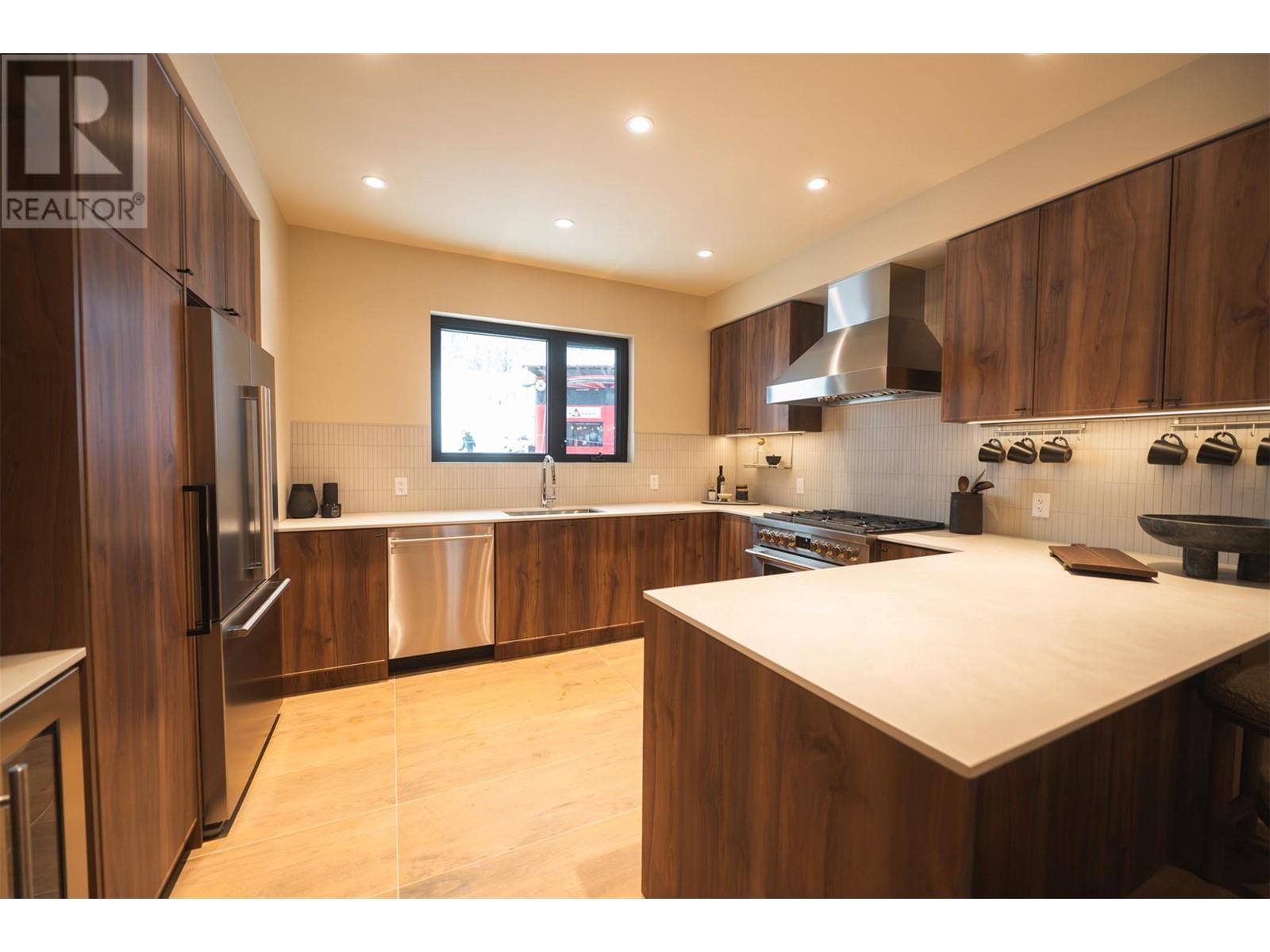 3985 Red Mountain Road Unit# 27, Rossland, British Columbia  V0G 1Y0 - Photo 11 - 10337072