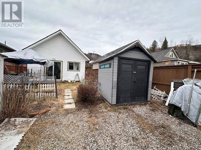 1744 Noran Street, Trail, British Columbia  V1R 1W9 - Photo 12 - 10337208