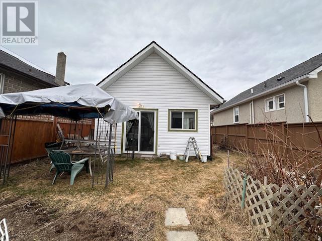 1744 Noran Street, Trail, British Columbia  V1R 1W9 - Photo 13 - 10337208