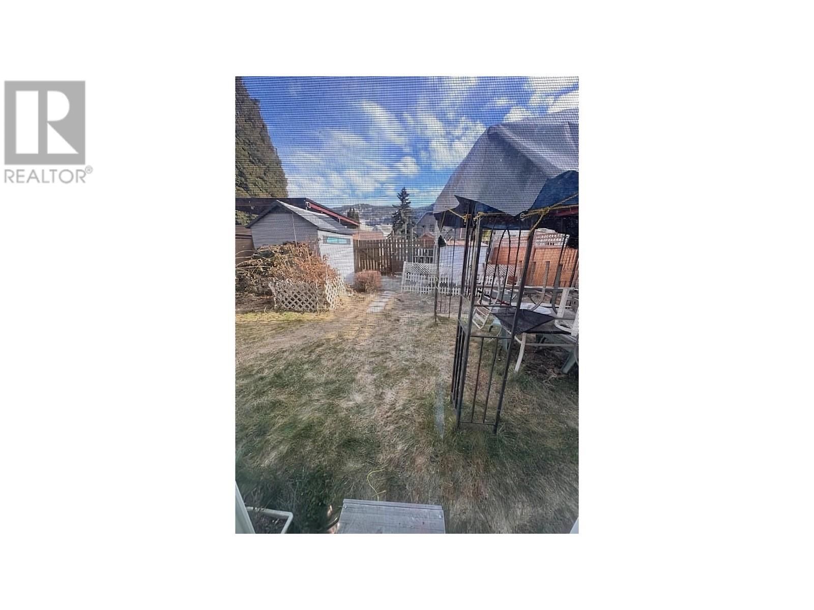 1744 Noran Street, Trail, British Columbia  V1R 1W9 - Photo 16 - 10337208