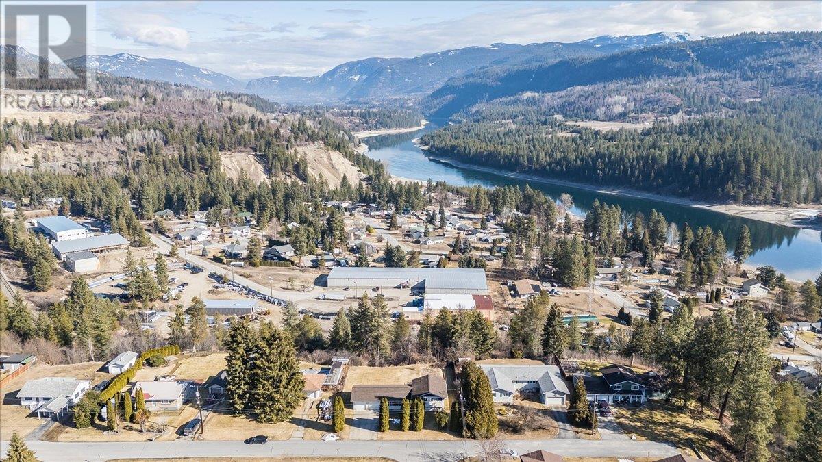 1309 6th Street, Genelle, British Columbia  V0G 1G0 - Photo 13 - 10335658