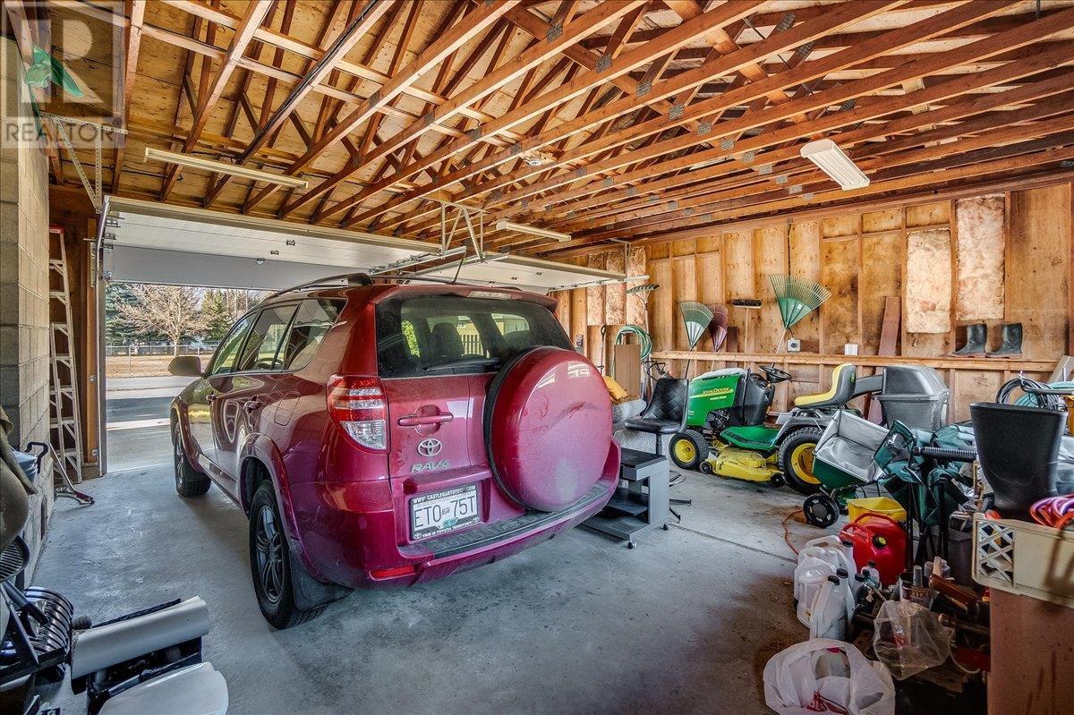 1309 6th Street, Genelle, British Columbia  V0G 1G0 - Photo 28 - 10335658