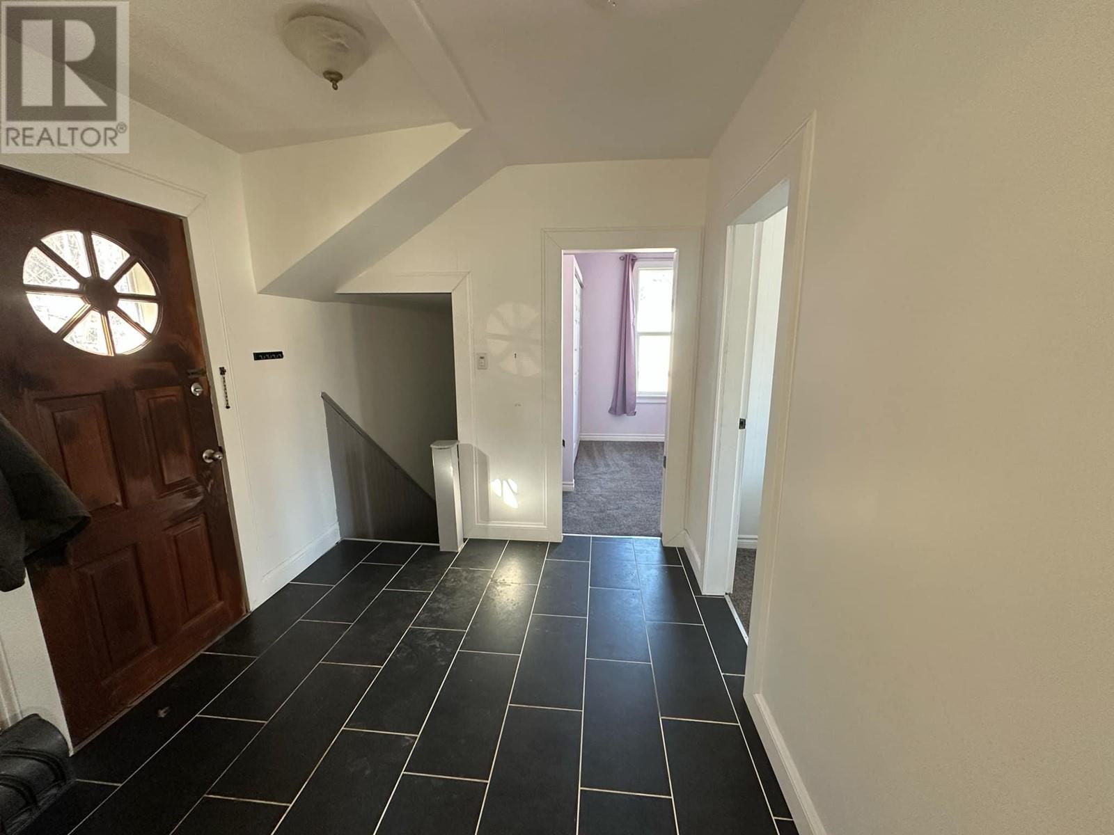 1860 Oak Street, Trail, British Columbia  V1R 3Z6 - Photo 17 - 10338000