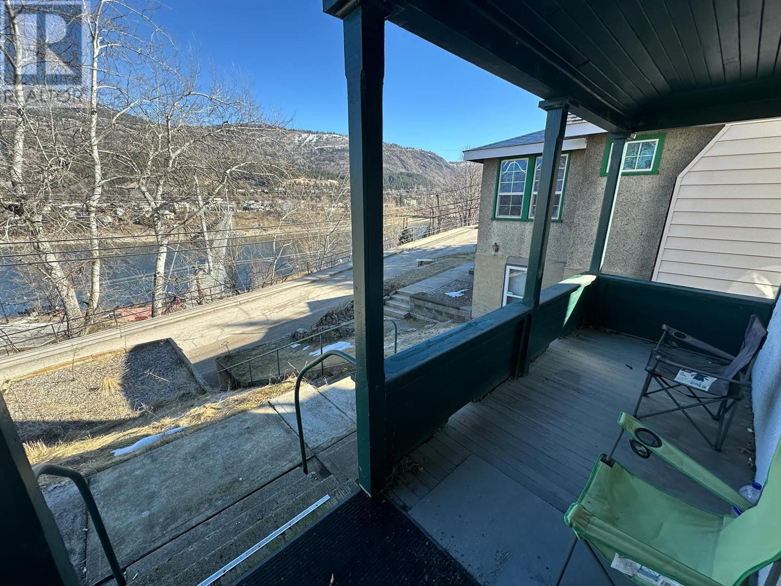 1860 Oak Street, Trail, British Columbia  V1R 3Z6 - Photo 22 - 10338000