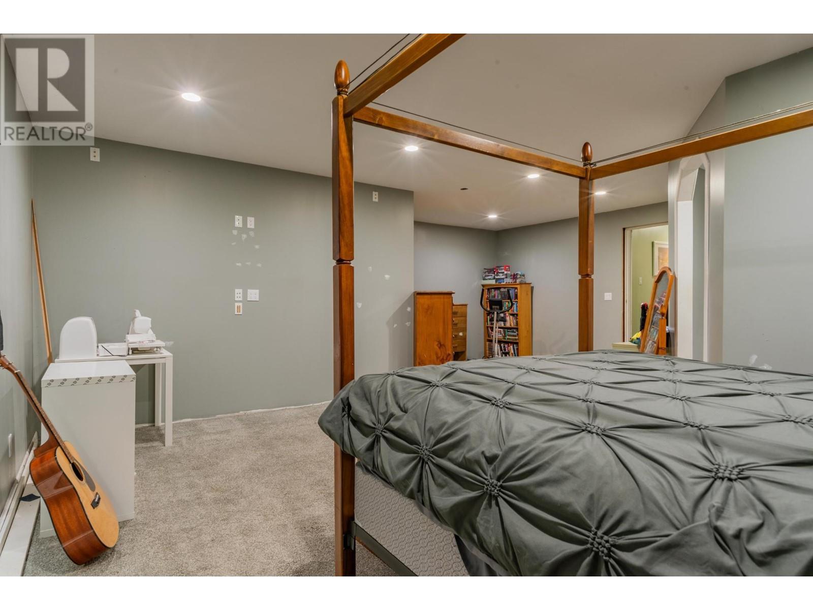 625 11th Avenue, Montrose, British Columbia  V0G 1P0 - Photo 32 - 10338200