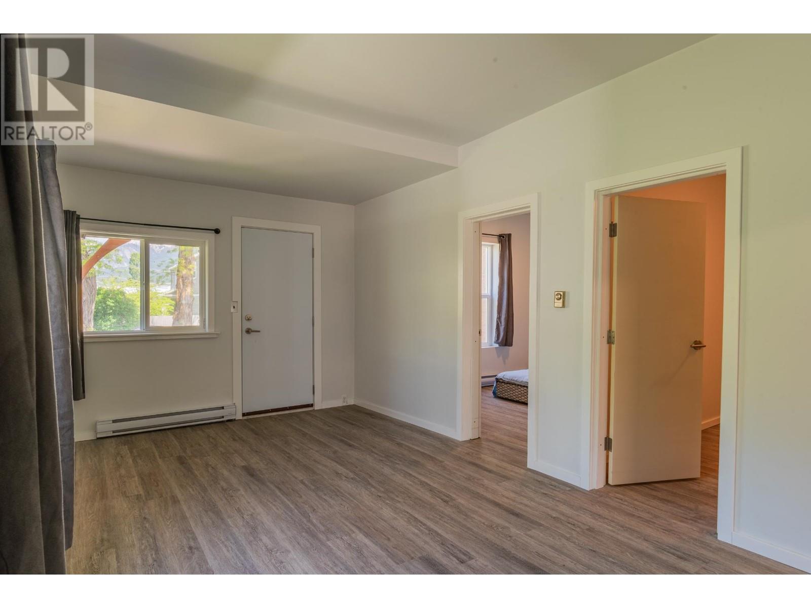 411 A Avenue, Kaslo, British Columbia  V0G 1M0 - Photo 12 - 10337374