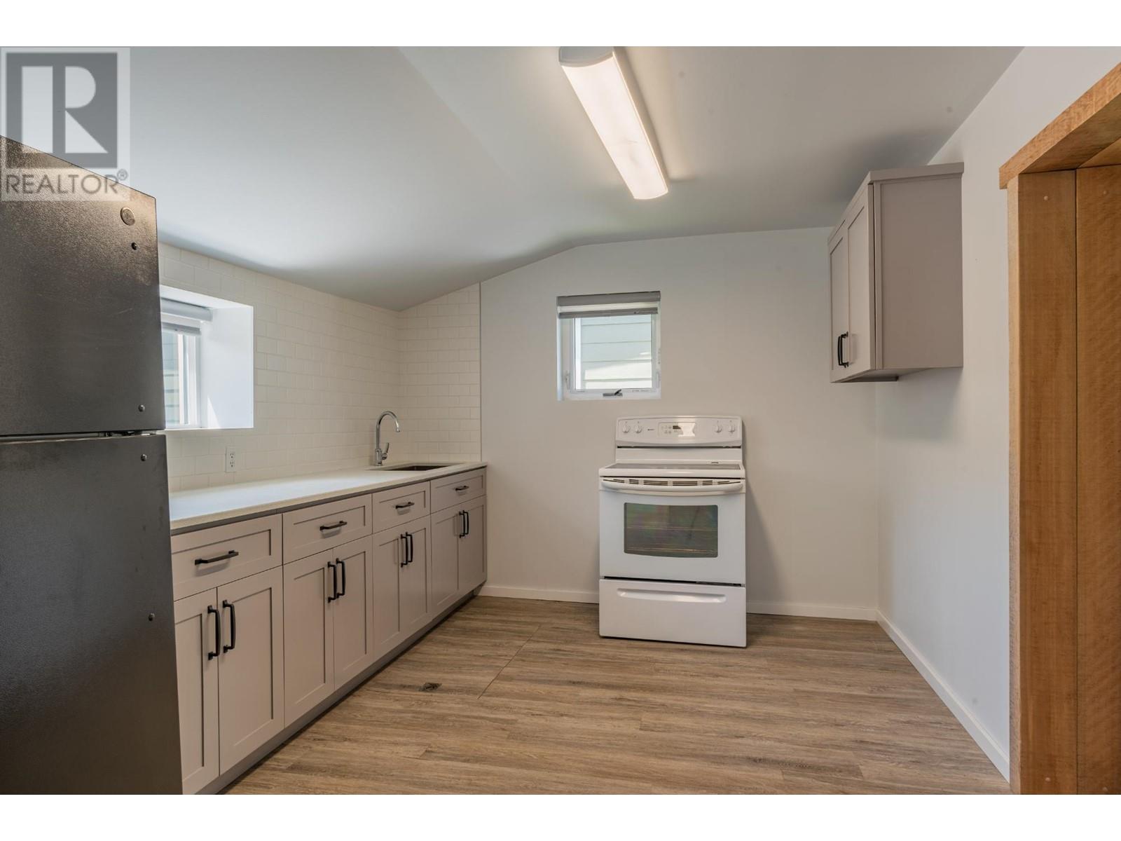 411 A Avenue, Kaslo, British Columbia  V0G 1M0 - Photo 18 - 10337374