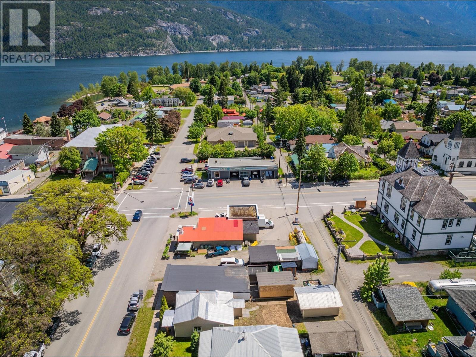 411 A Avenue, Kaslo, British Columbia  V0G 1M0 - Photo 3 - 10337374