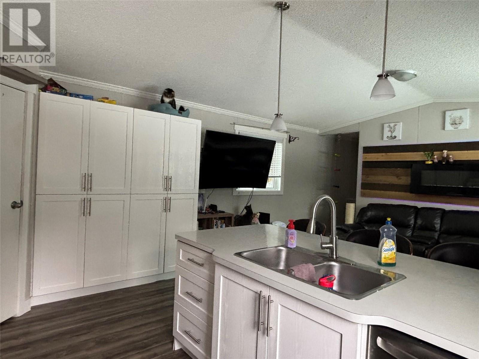 891 Monte Vista Drive Unit# 43, Rossland, British Columbia  V0G 1Y0 - Photo 8 - 10338193