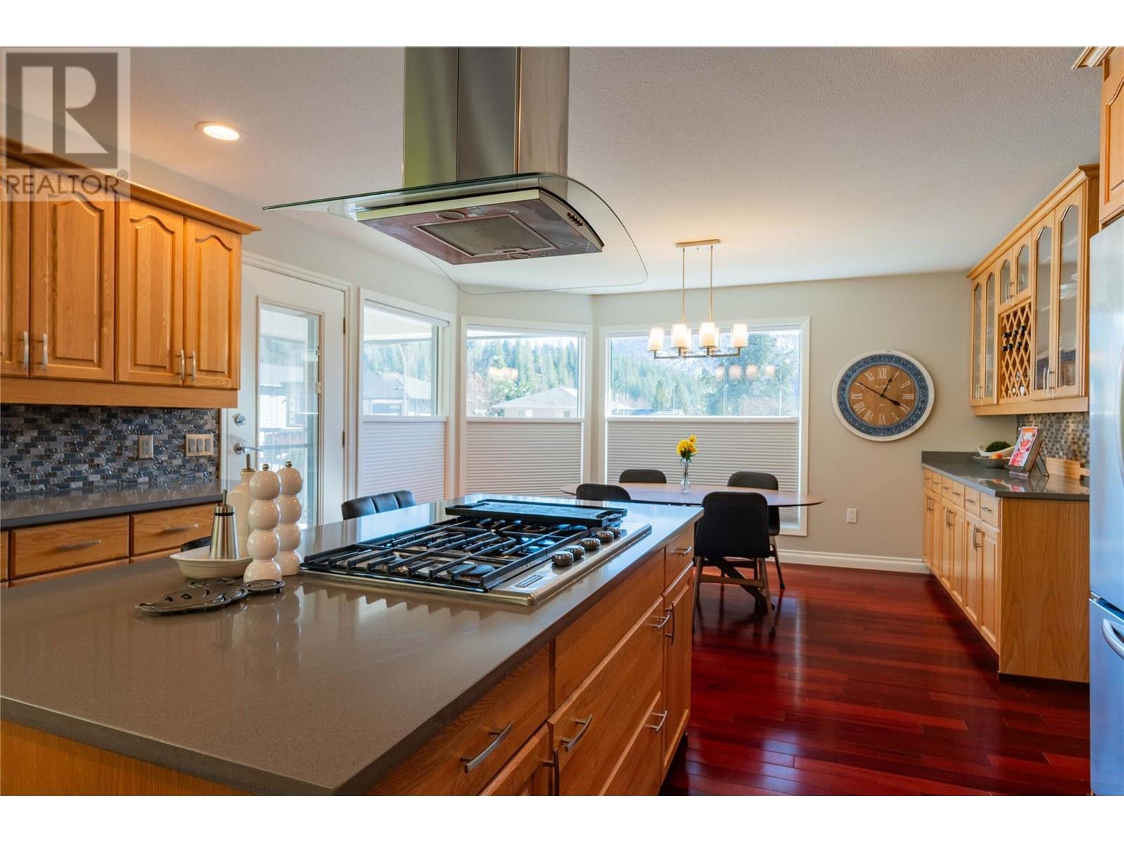 2381 Mcbride Street, Trail, British Columbia  V1R 3A6 - Photo 12 - 10338018