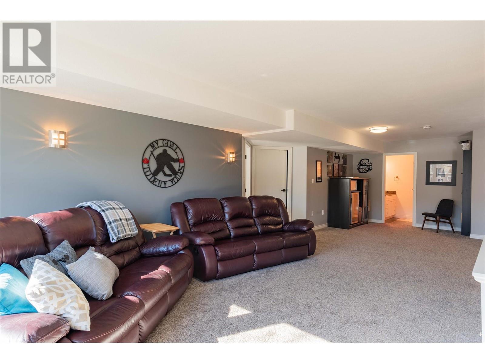 2381 Mcbride Street, Trail, British Columbia  V1R 3A6 - Photo 31 - 10338018