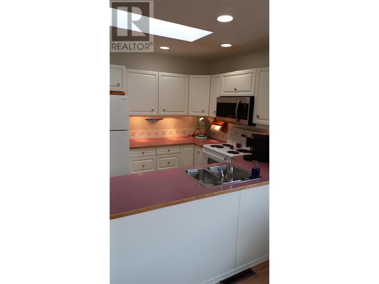 443 A Avenue, Kaslo, British Columbia  V0G 1M0 - Photo 12 - 10337912