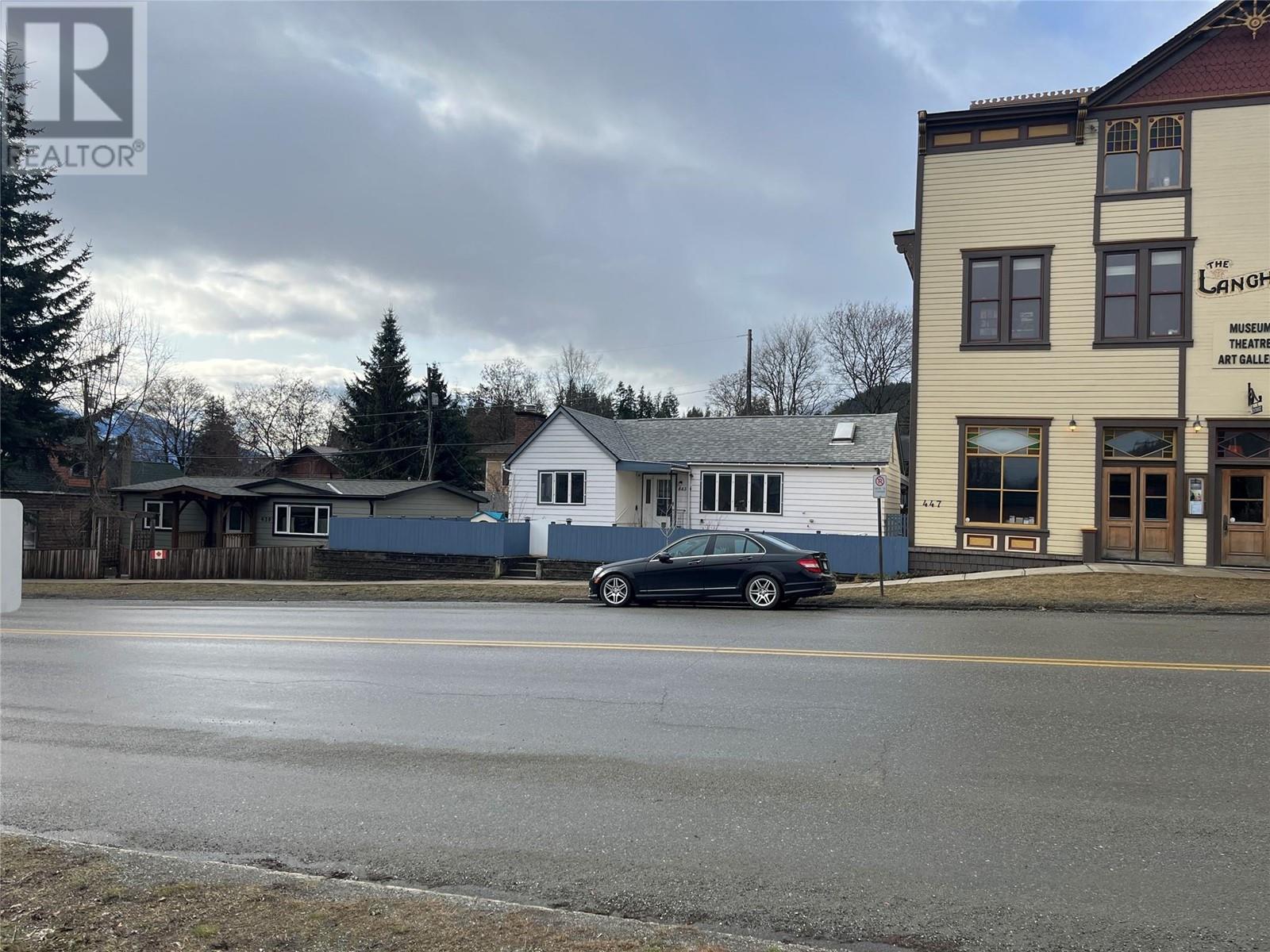 443 A Avenue, Kaslo, British Columbia  V0G 1M0 - Photo 2 - 10337912