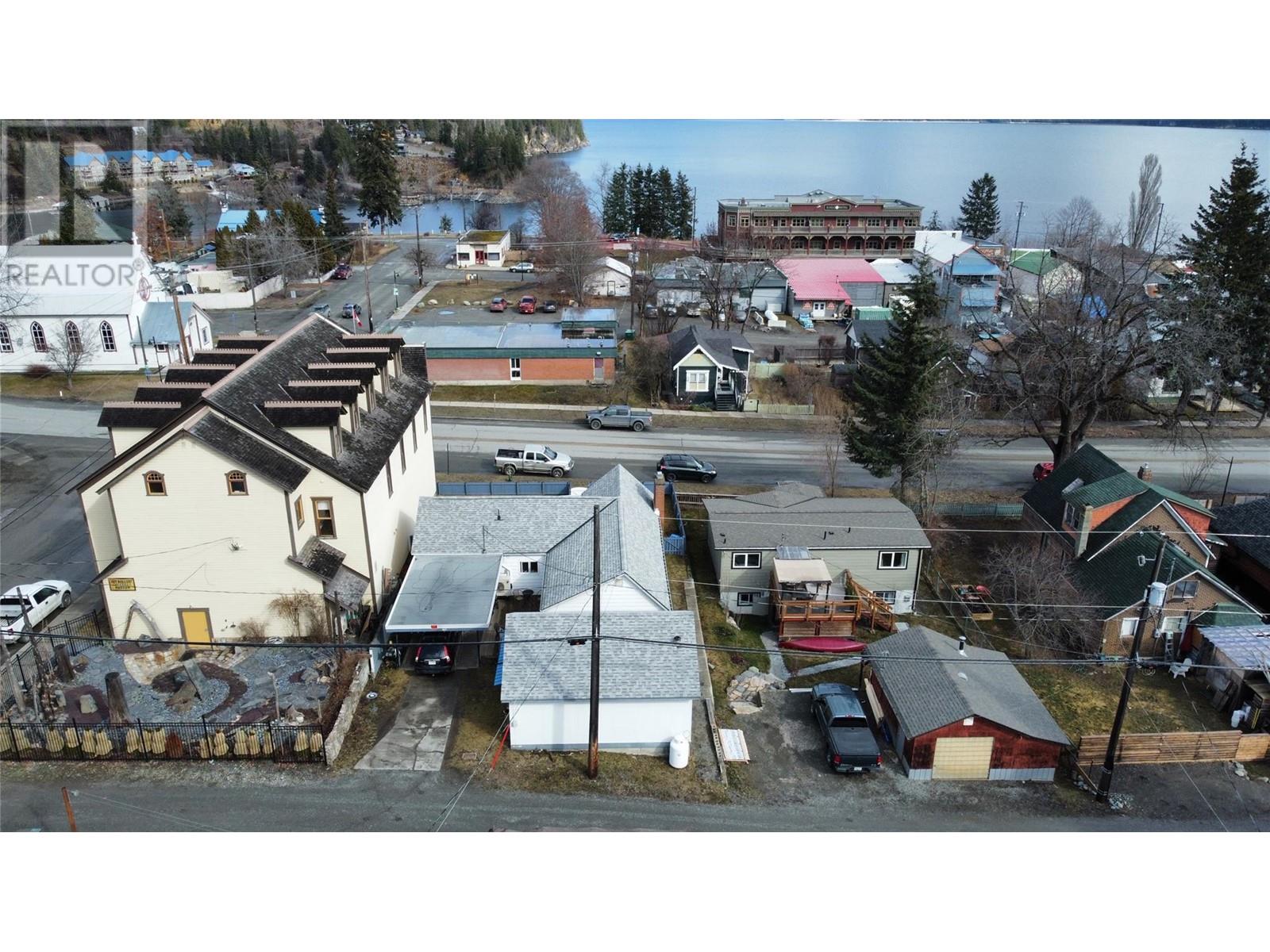 443 A Avenue, Kaslo, British Columbia  V0G 1M0 - Photo 5 - 10337912