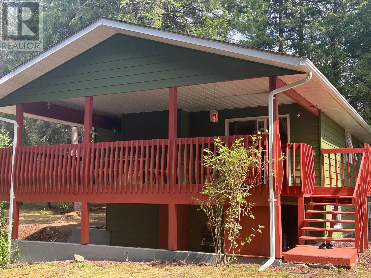 1055 White Road, South Slocan, British Columbia  V0G 2G0 - Photo 1 - 10338925