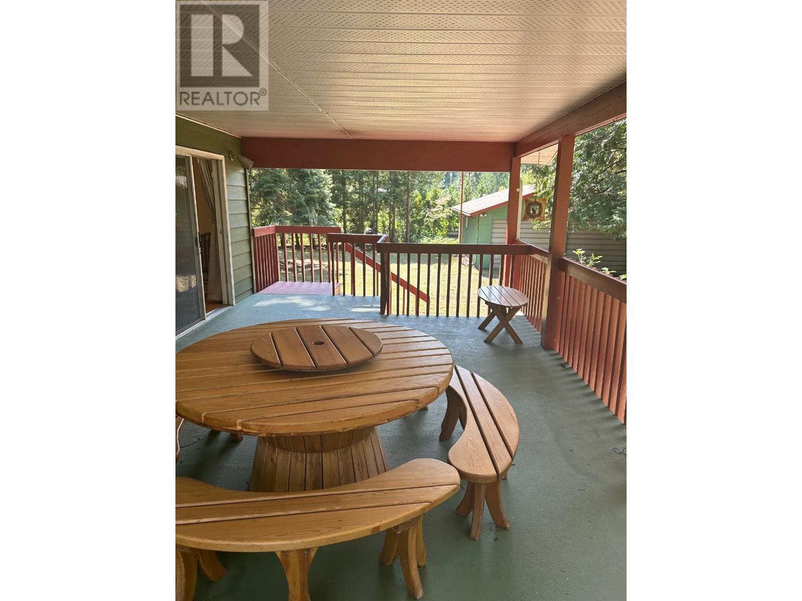 1055 White Road, South Slocan, British Columbia  V0G 2G0 - Photo 13 - 10338925