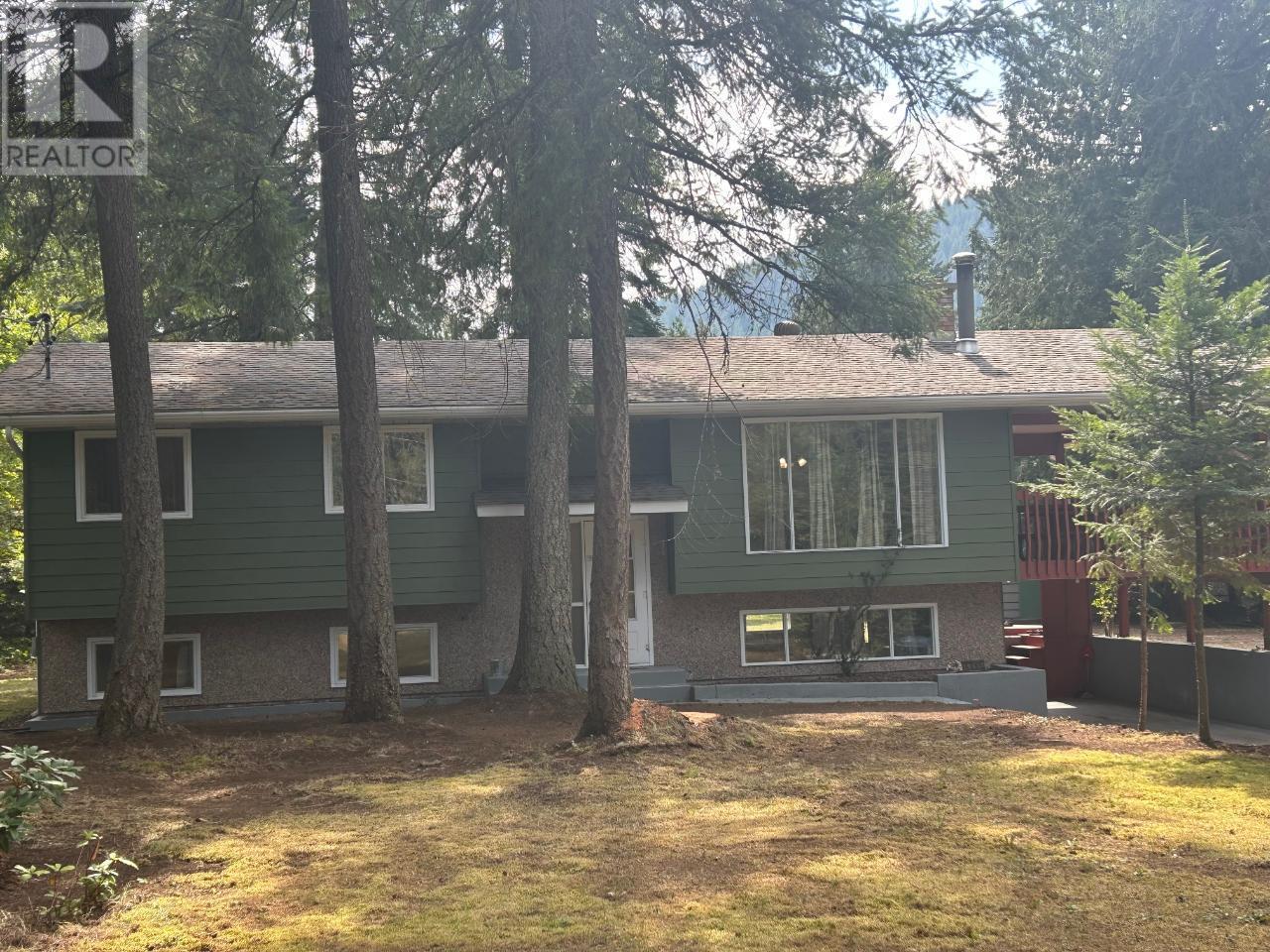 1055 White Road, South Slocan, British Columbia  V0G 2G0 - Photo 2 - 10338925