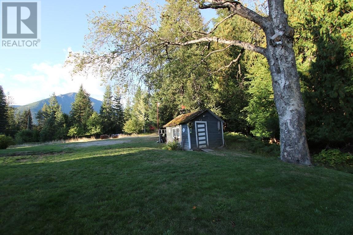 431 Alexander Road, Nakusp, British Columbia  V0G 1R1 - Photo 12 - 10339223