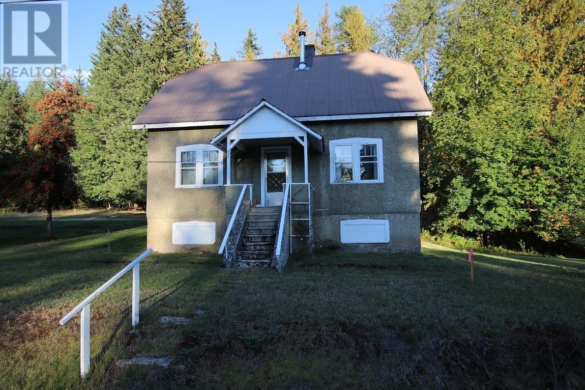 431 Alexander Road, Nakusp, British Columbia  V0G 1R1 - Photo 3 - 10339223