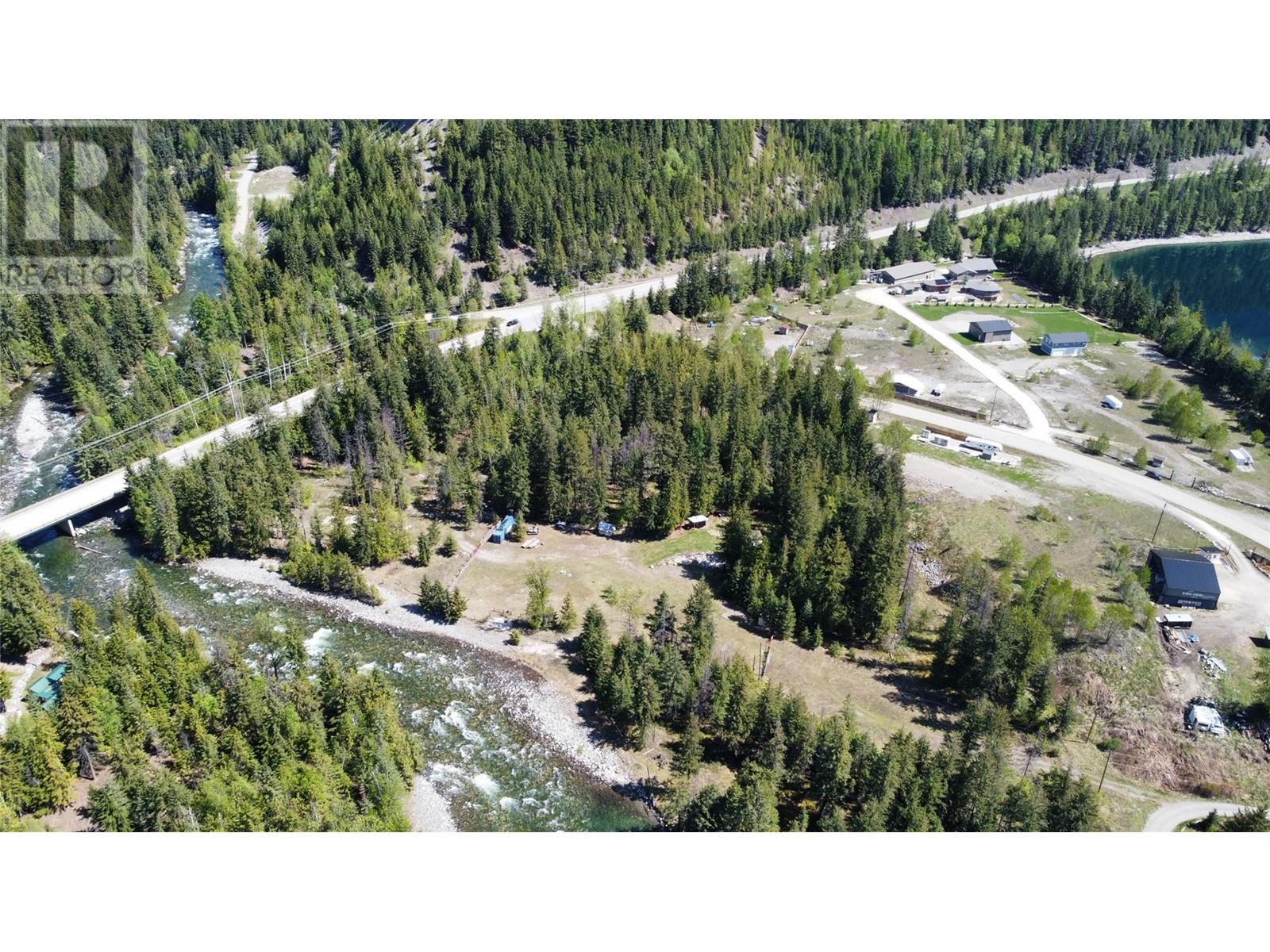 158 Rosebery Road, Rosebery, British Columbia  V0G 1S1 - Photo 3 - 10339141
