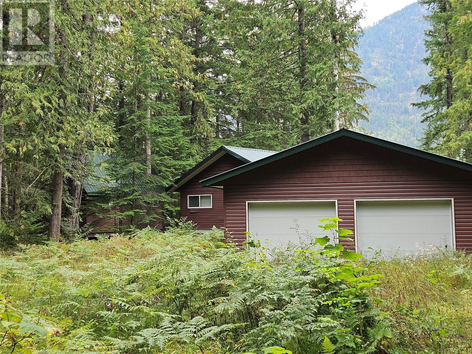 3848 Rock Island Road, Nakusp, British Columbia  V0G 1R1 - Photo 32 - 10340019