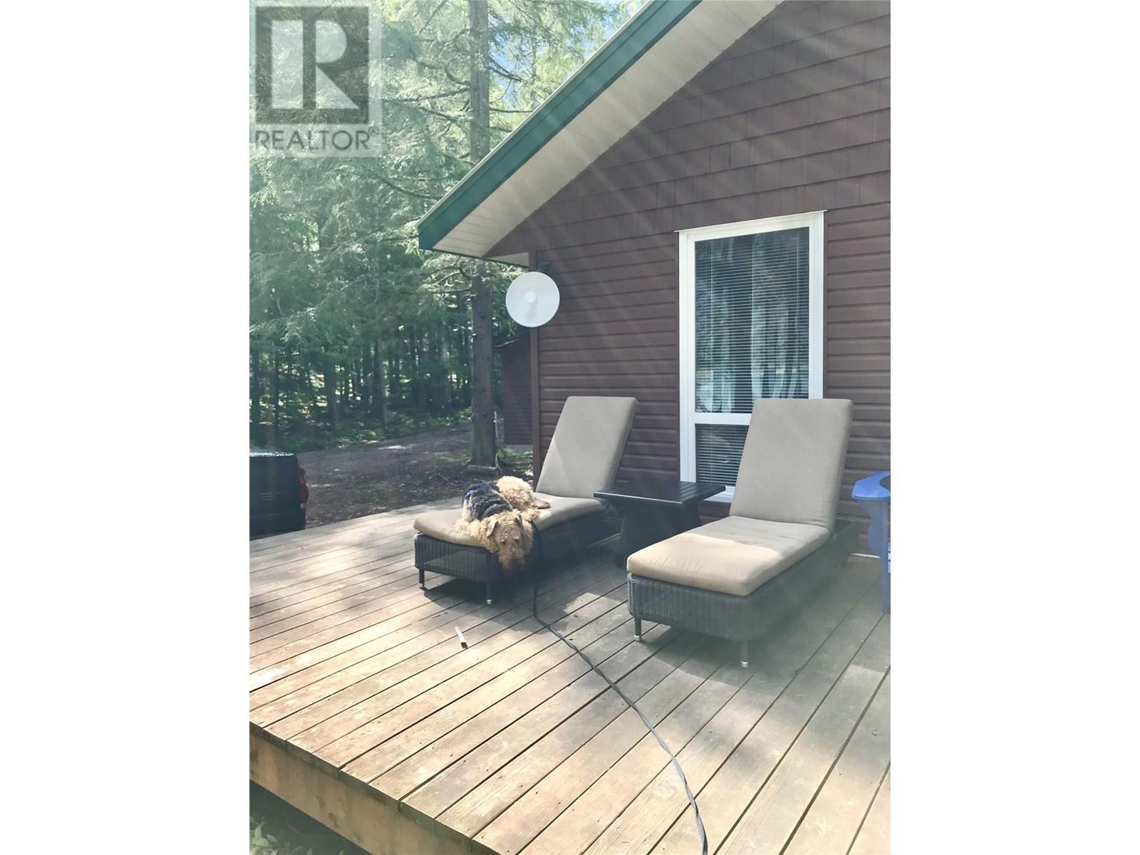 3848 Rock Island Road, Nakusp, British Columbia  V0G 1R1 - Photo 4 - 10340019
