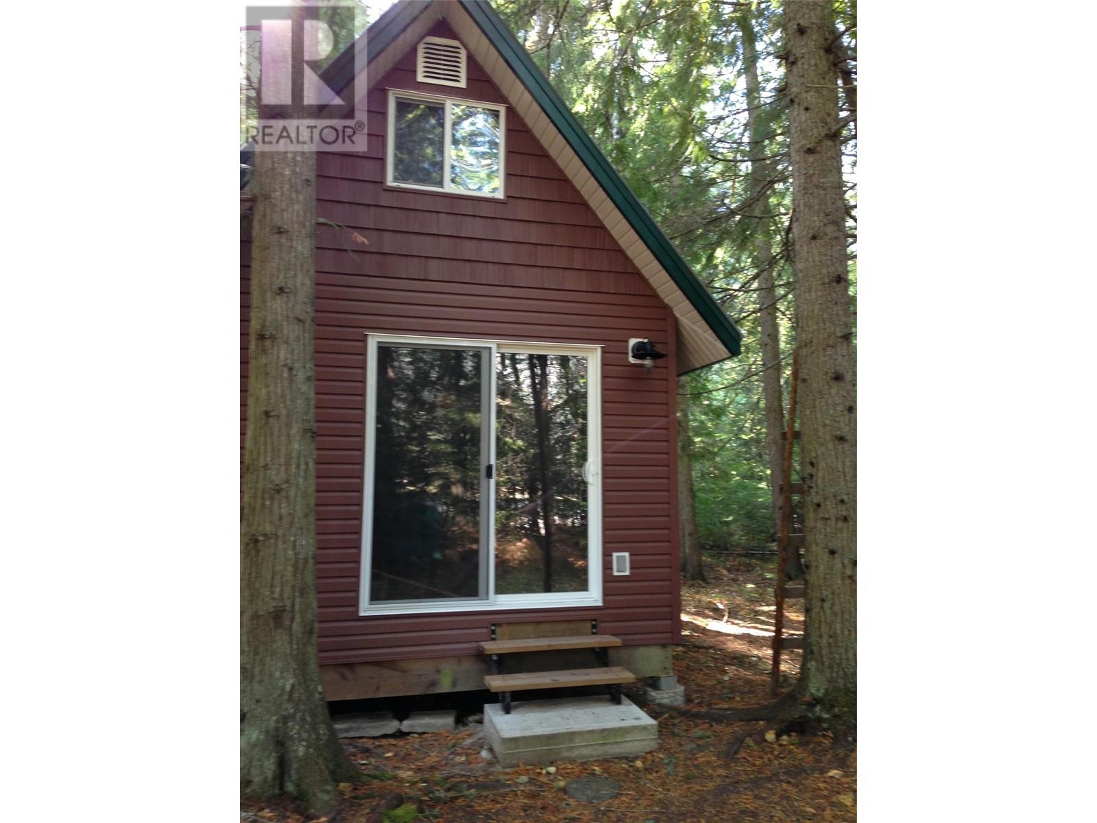 3848 Rock Island Road, Nakusp, British Columbia  V0G 1R1 - Photo 7 - 10340019