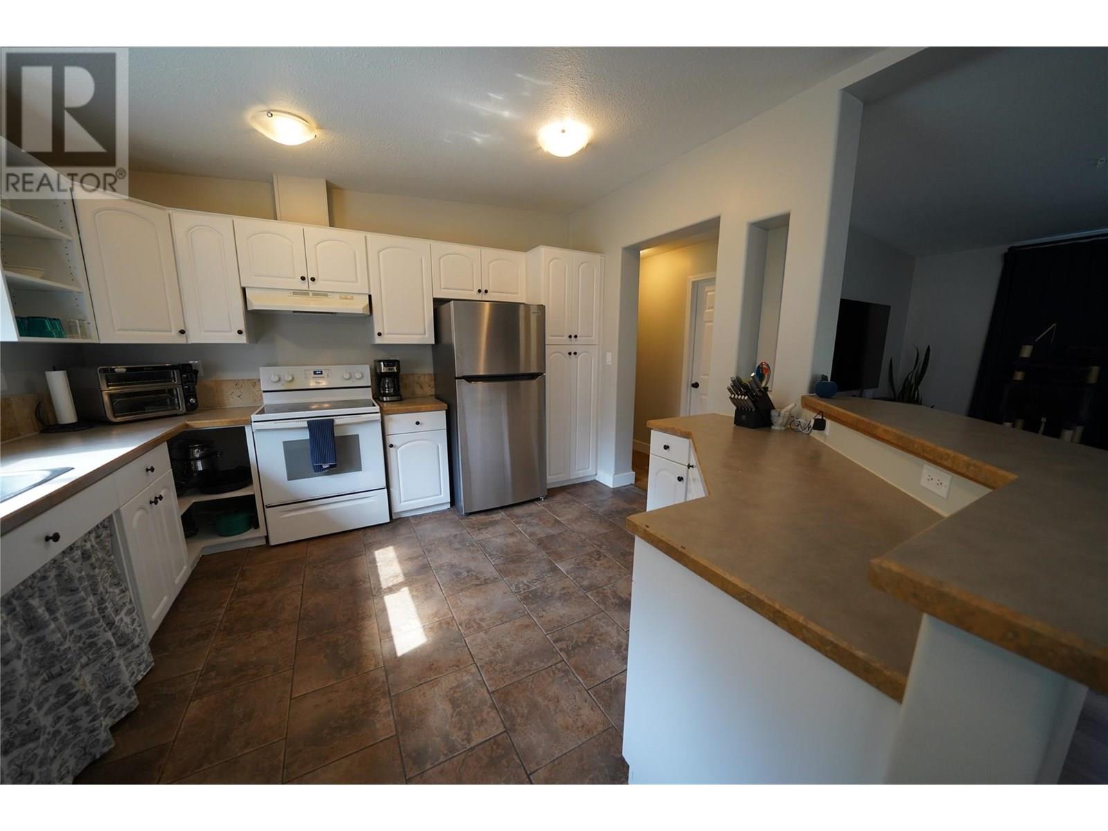 700 Heyland Road, Balfour, British Columbia  V0G 1C0 - Photo 19 - 10340327