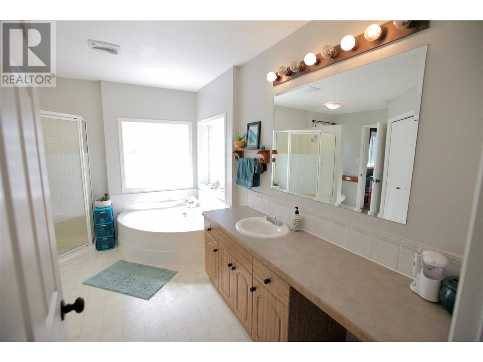 700 Heyland Road, Balfour, British Columbia  V0G 1C0 - Photo 51 - 10340327