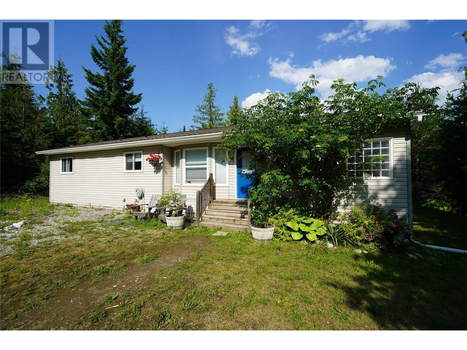 700 Heyland Road, Balfour, British Columbia  V0G 1C0 - Photo 6 - 10340327