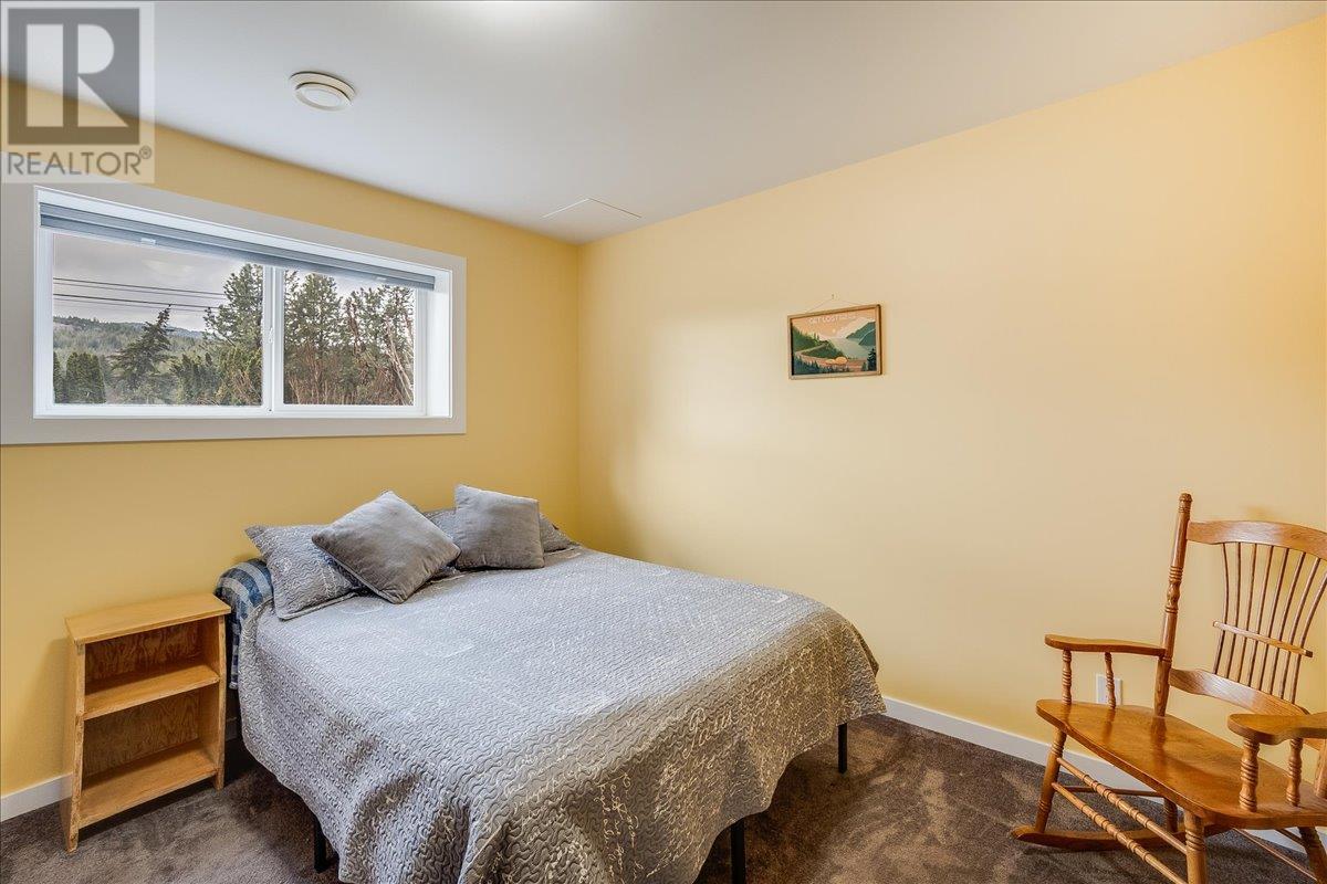 8480 Highway 22a, Trail, British Columbia  V1R 4W8 - Photo 45 - 10340482