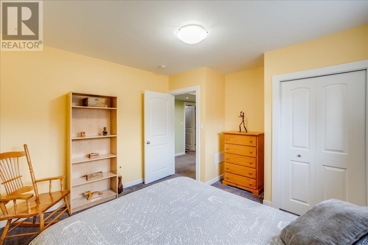 8480 Highway 22a, Trail, British Columbia  V1R 4W8 - Photo 46 - 10340482