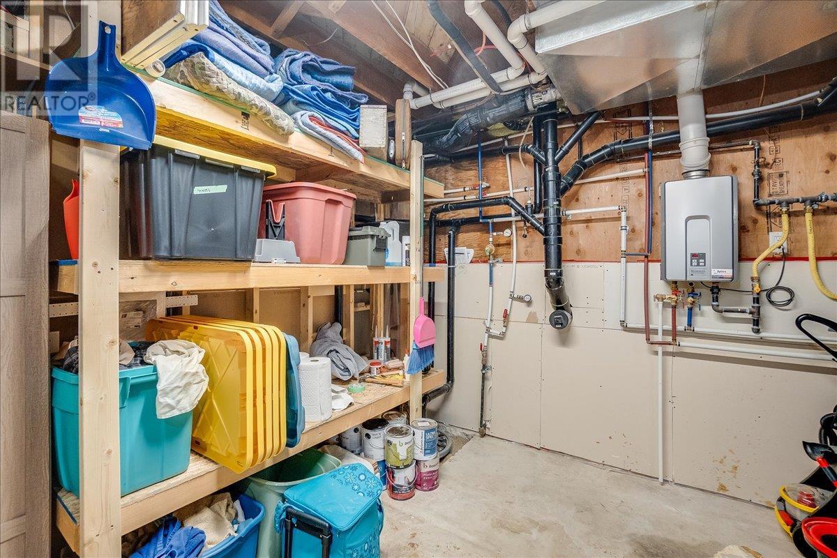 8480 Highway 22a, Trail, British Columbia  V1R 4W8 - Photo 53 - 10340482